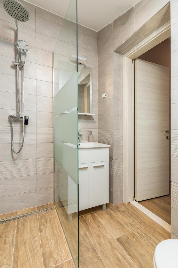 Wine House Apartments & Rooms Marceta Fazana Exterior photo