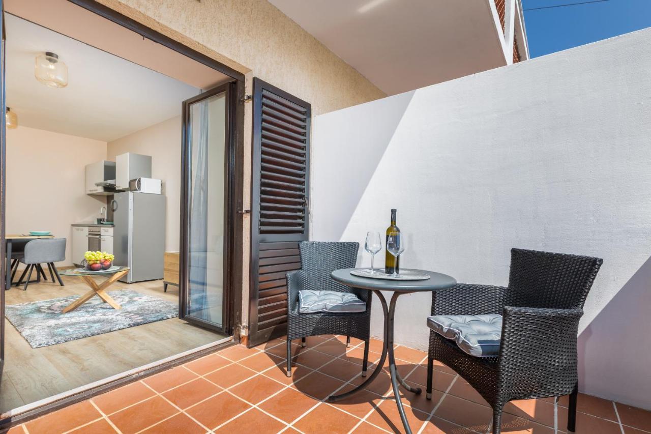Wine House Apartments & Rooms Marceta Fazana Exterior photo