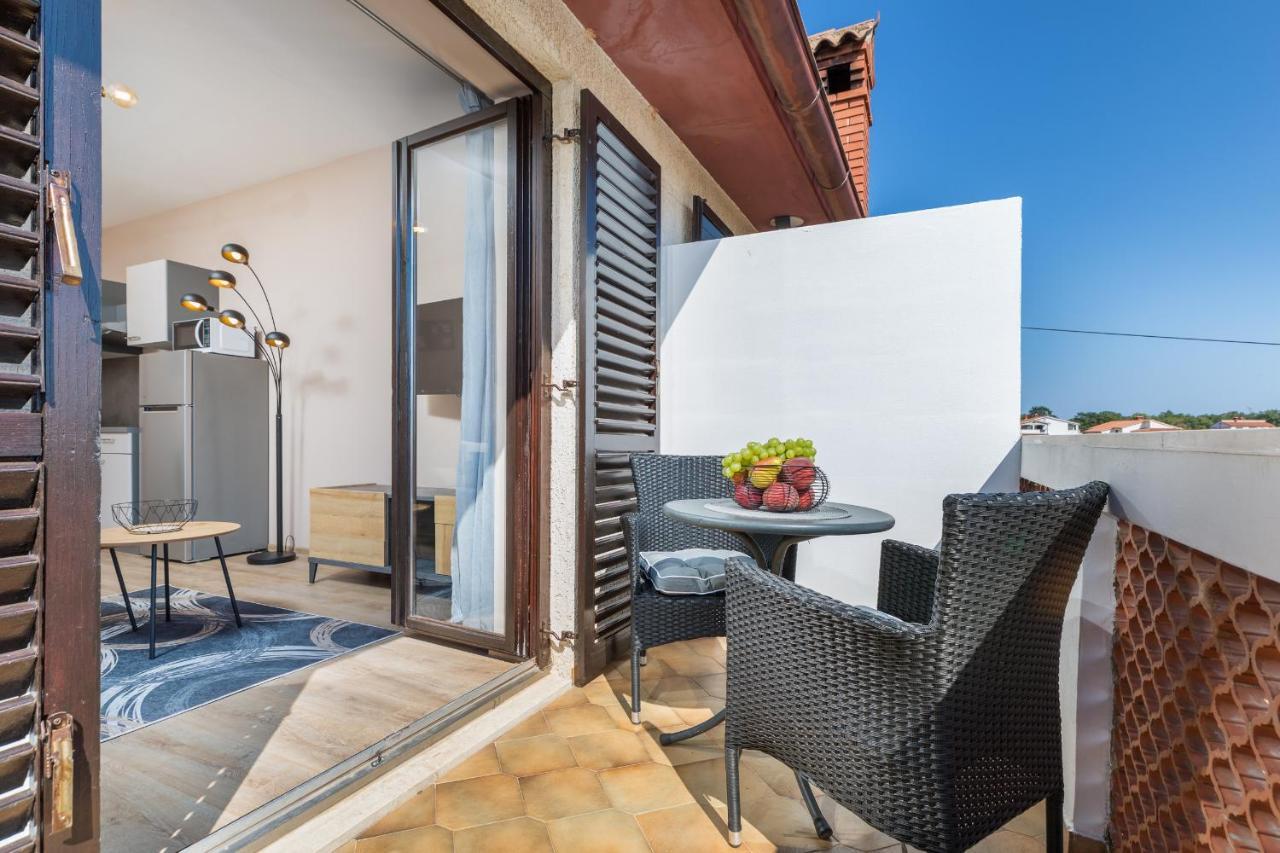 Wine House Apartments & Rooms Marceta Fazana Exterior photo